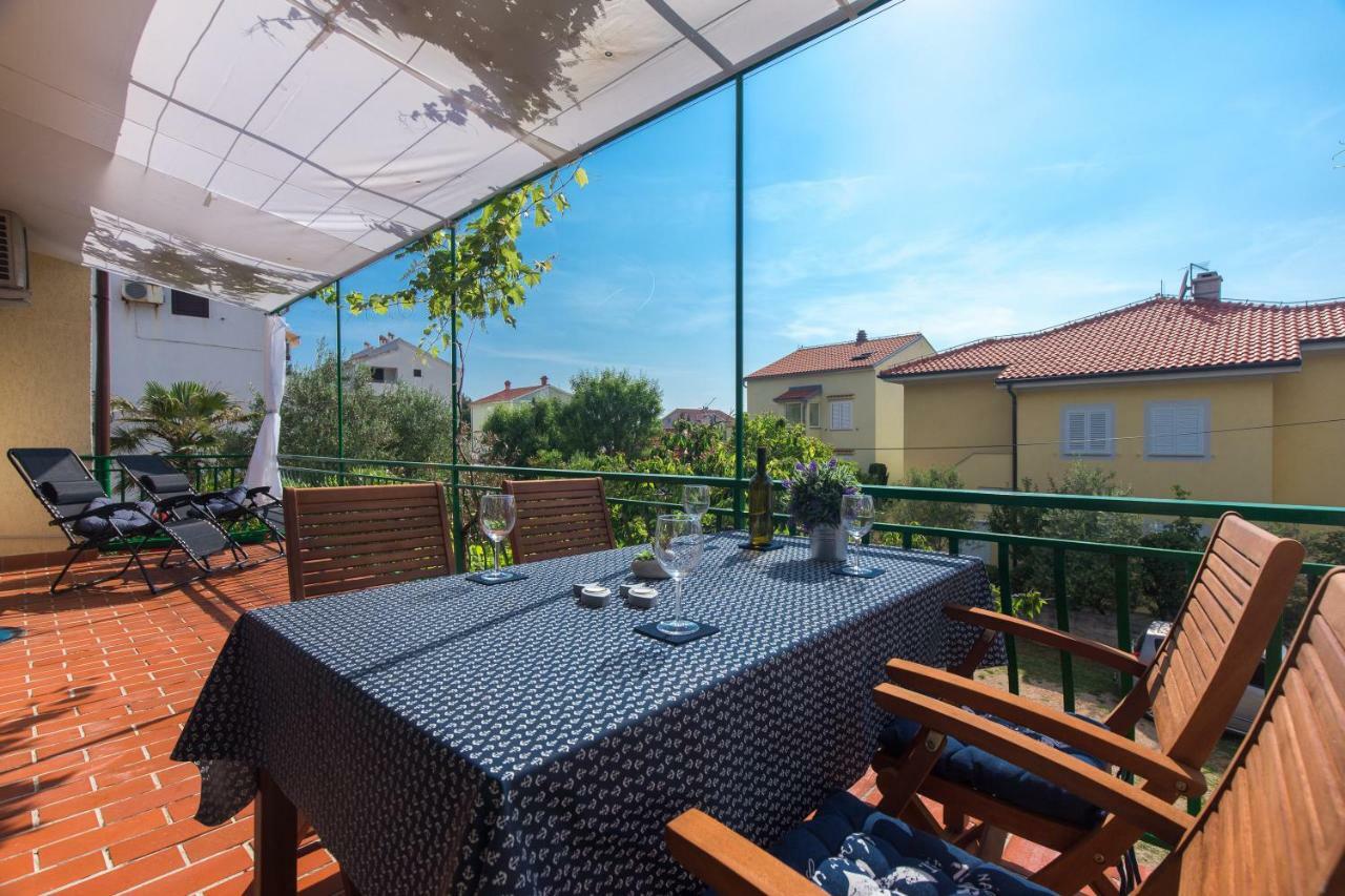 Home Away From Home With A Heated Pool Punat Exterior photo